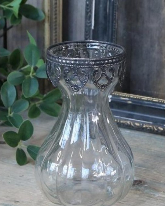 Glasvase med sølvdecor på kanten H: 14,5 cm.  - 1